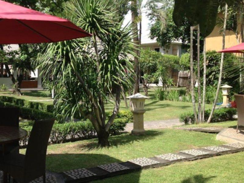 Legian Dewi Sri Hotel מראה חיצוני תמונה